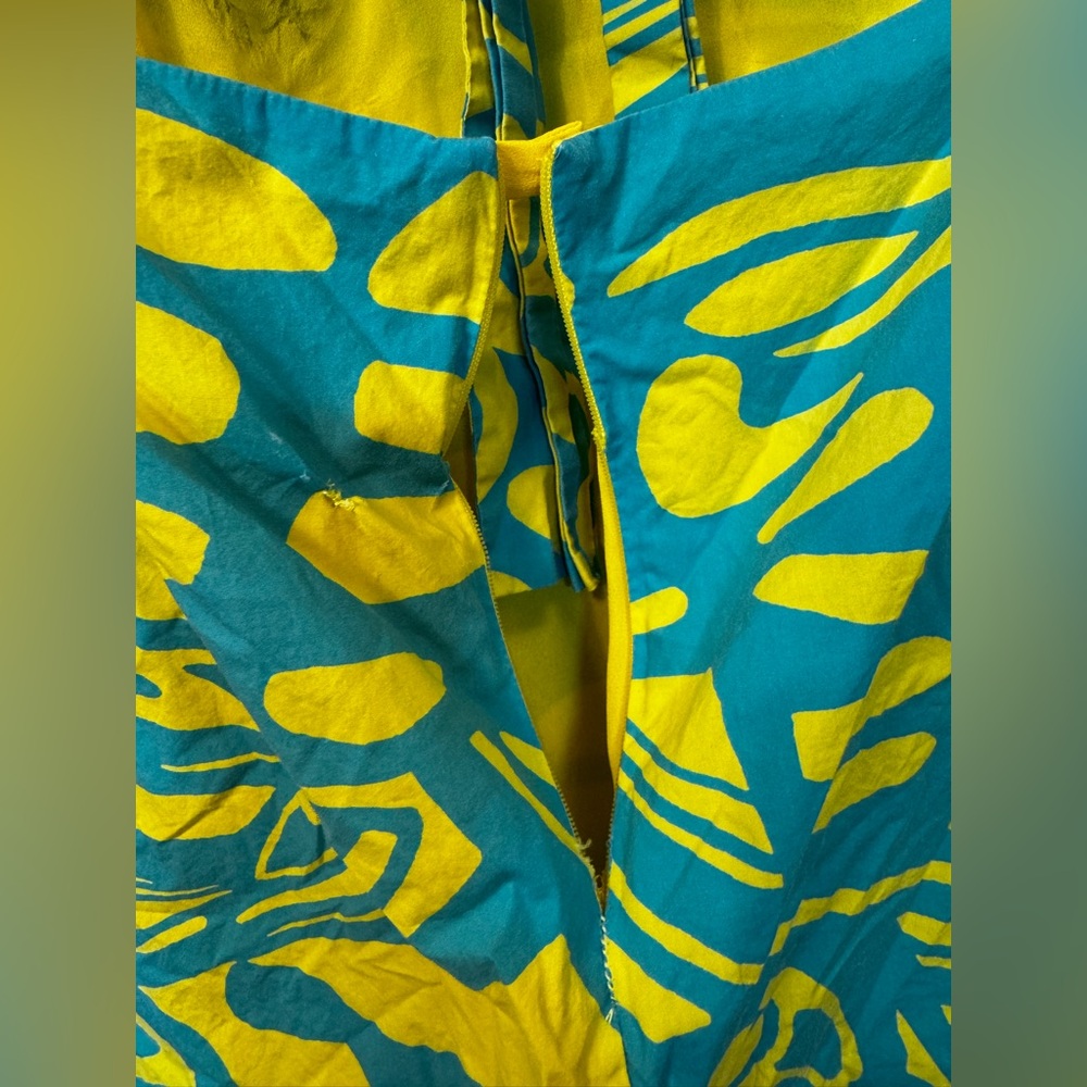 Alexis Bodhi Dress in Size Medium - Picture 13 of 15